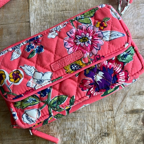 Vera Bradley crossbody wallet - Picture 2 of 9